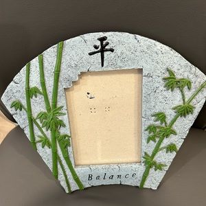 Photo Frame for 4” x 6” Pix - Lite Blue w/ Raised Green Floral design/Textured